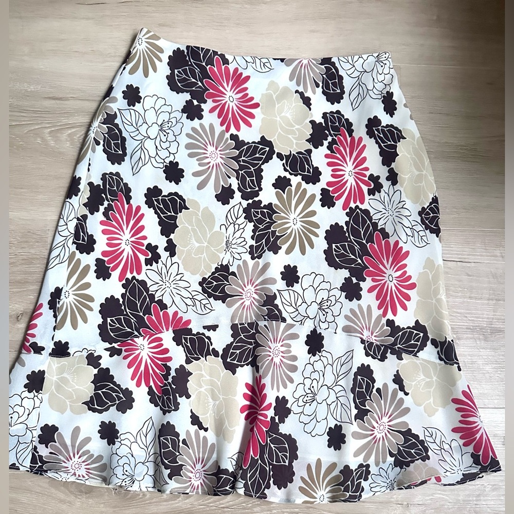 LOFT Floral Skirt Size 2